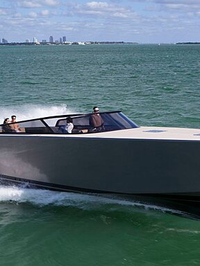 10 person Motor Boat, Cannes exterior