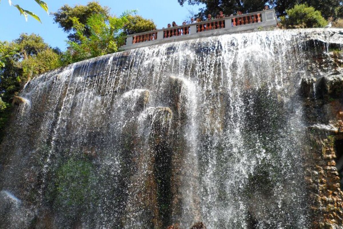 Waterfall at Colline du Chateau